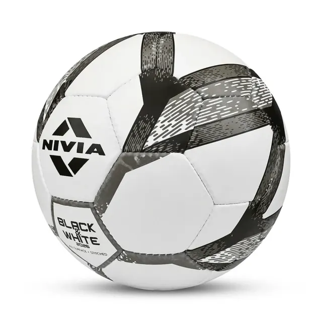Classic B&W Training Football – Nivia